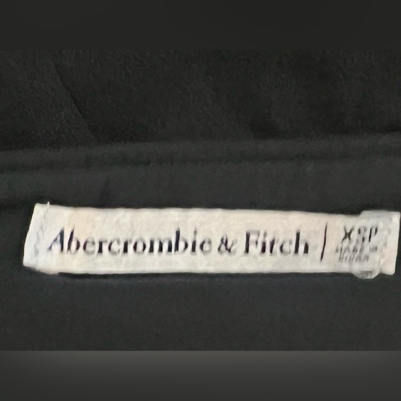 Little black halter dress - Picture 2 of 3